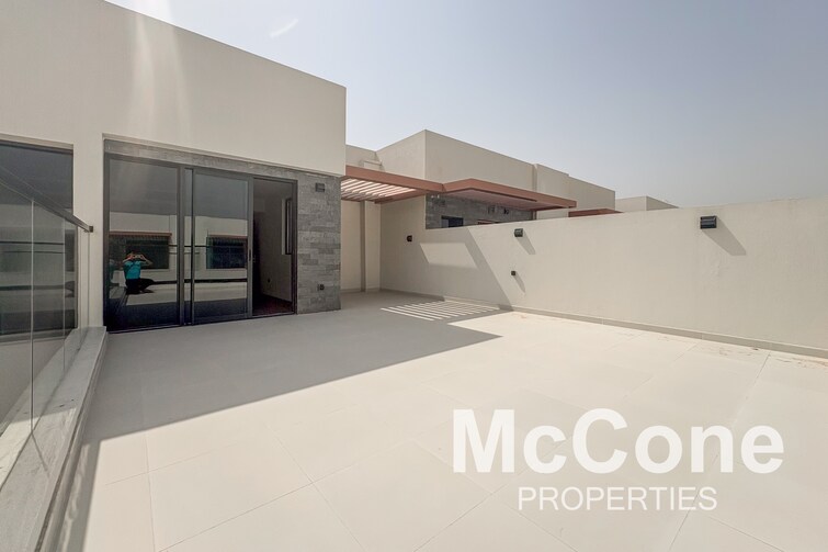 The Legends Townhouse for Rent, DAMAC Hills, Dubai