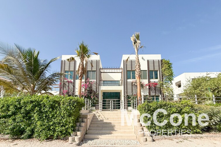 Signature Villas Palm Jumeirah Villa for Rent, Palm Jumeirah, Dubai