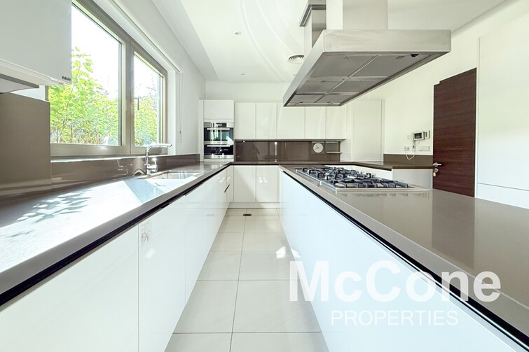 Signature Villas Palm Jumeirah Villa for Rent, Palm Jumeirah, Dubai