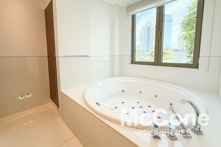 Signature Villas Palm Jumeirah Villa for Rent, Palm Jumeirah, Dubai