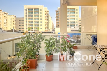 Al Dhafrah Apartment for Sale, The Greens, Dubai