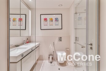 Apartment For Sale in Dubai Harbour