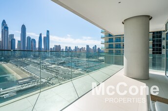 Apartment For Sale in Dubai Harbour