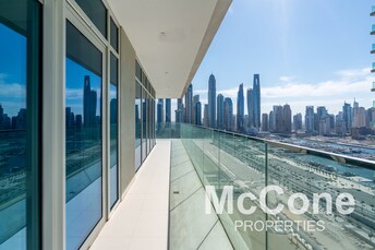 Apartment For Sale in Dubai Harbour