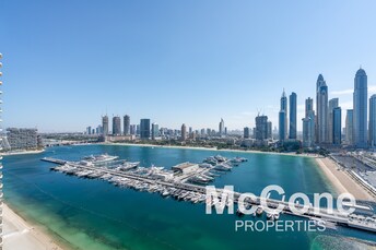 Apartment For Sale in Dubai Harbour