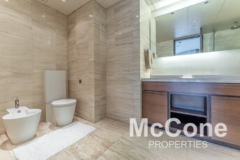 1 BR Apartment For Sale in Burj Khalifa