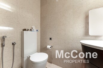 1 BR Apartment For Sale in Burj Khalifa