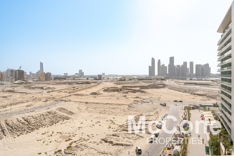 Dubai Healthcare City Phase 2 Apartment for Sale, Al Jaddaf, Dubai