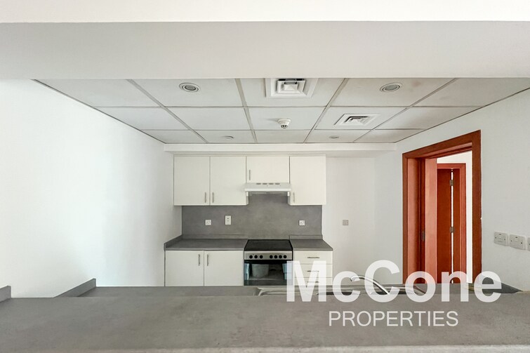 Al Dhafrah Apartment for Sale, The Greens, Dubai