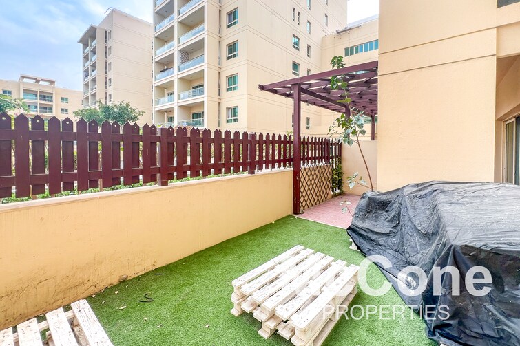 Al Dhafrah Apartment for Sale, The Greens, Dubai