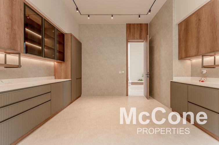 Jumeirah Park Homes Villa for Sale, Jumeirah Park, Dubai