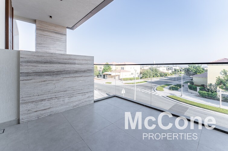 Jumeirah Park Homes Villa for Sale, Jumeirah Park, Dubai