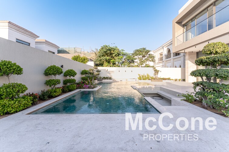 Jumeirah Park Homes Villa for Sale, Jumeirah Park, Dubai