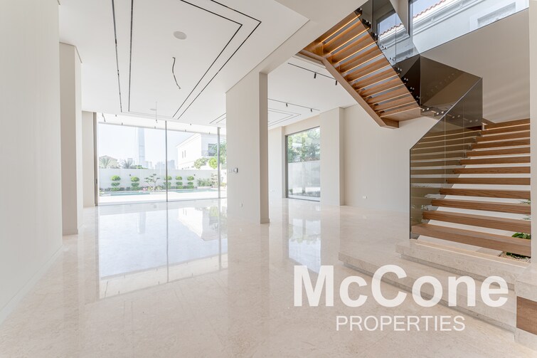 Jumeirah Park Homes Villa for Sale, Jumeirah Park, Dubai