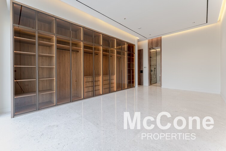 Jumeirah Park Homes Villa for Sale, Jumeirah Park, Dubai