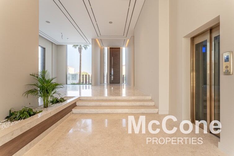 Jumeirah Park Homes Villa for Sale, Jumeirah Park, Dubai