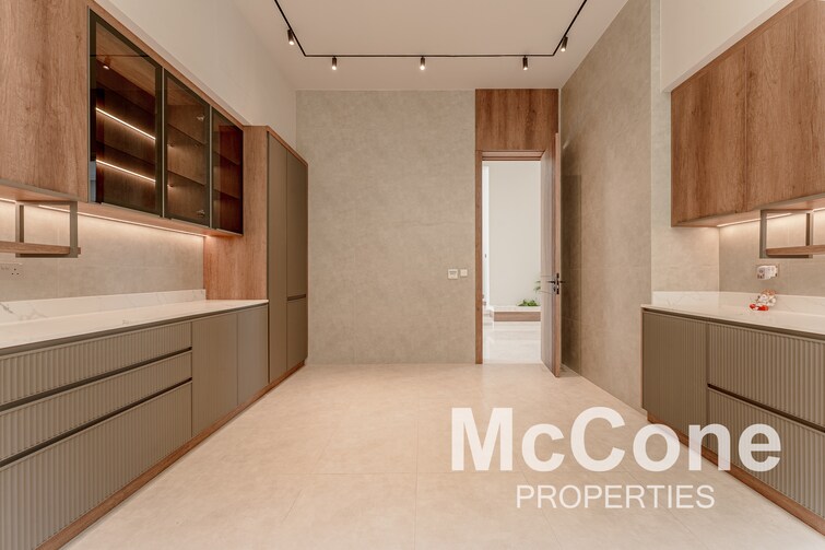 Jumeirah Park Homes Villa for Sale, Jumeirah Park, Dubai