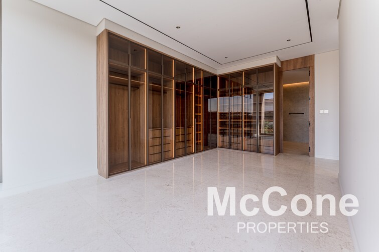 Jumeirah Park Homes Villa for Sale, Jumeirah Park, Dubai