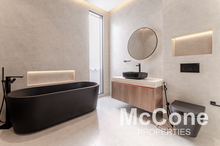 Jumeirah Park Homes Villa for Sale, Jumeirah Park, Dubai