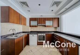 1 BR Apartment For Sale in Golden Mile 2