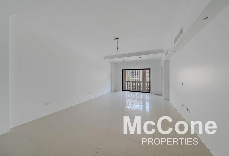 Golden Mile Apartment for Sale, Palm Jumeirah, Dubai