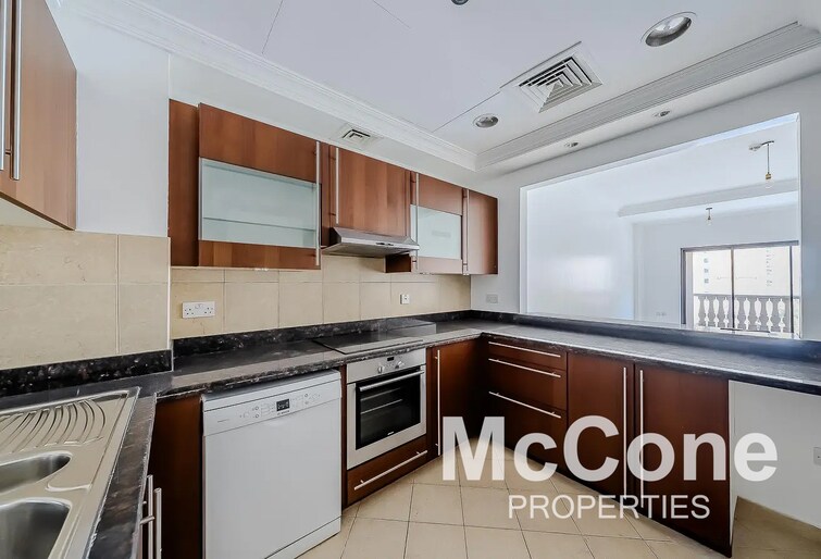Golden Mile Apartment for Sale, Palm Jumeirah, Dubai