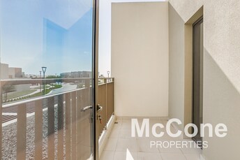 3 BR Townhouse For Sale in Dubai South