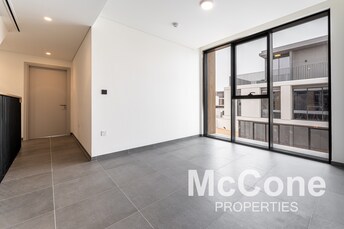 Villa For Sale in June