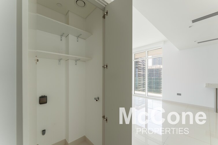  Apartment for Sale, Dubai Harbour, Dubai