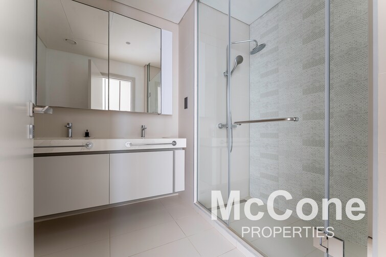  Apartment for Sale, Dubai Harbour, Dubai