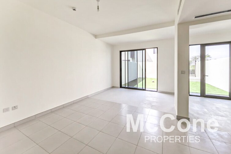  Townhouse for Sale, Dubai South, Dubai