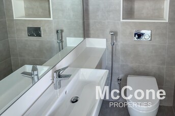 1 BR Apartment For Sale in District One