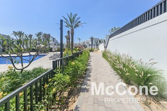 4 BR Villa For Sale in Murooj Al Furjan