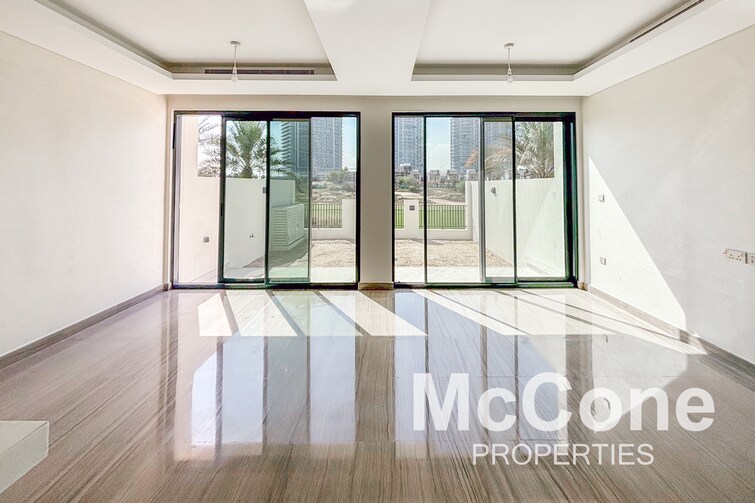  Townhouse for Sale, DAMAC Hills, Dubai