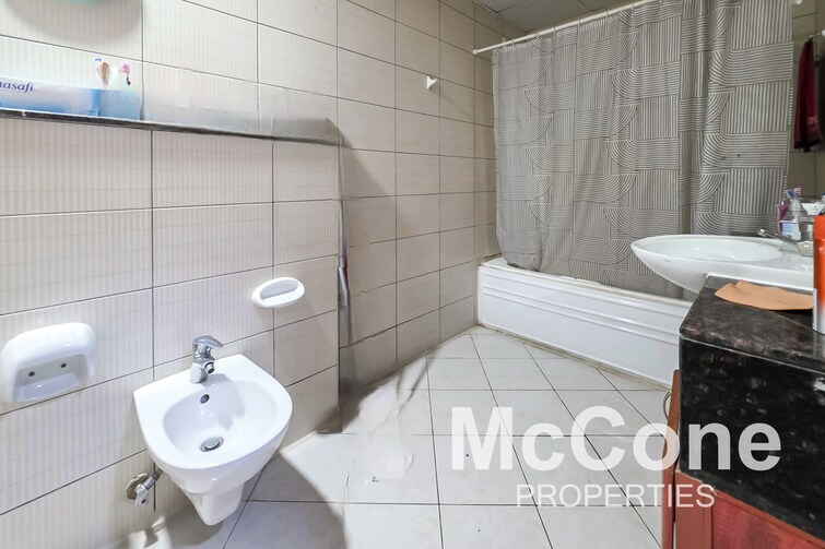 Marina Pinnacle Apartment for Sale, Dubai Marina, Dubai