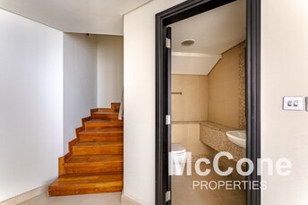 1 BR Apartment For Sale in Sky Gardens DIFC