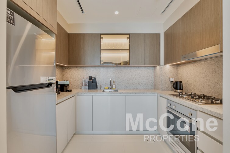 EMAAR Beachfront Apartment for Sale, Dubai Harbour, Dubai