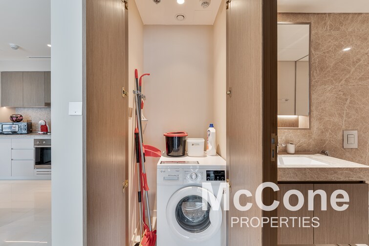 EMAAR Beachfront Apartment for Sale, Dubai Harbour, Dubai