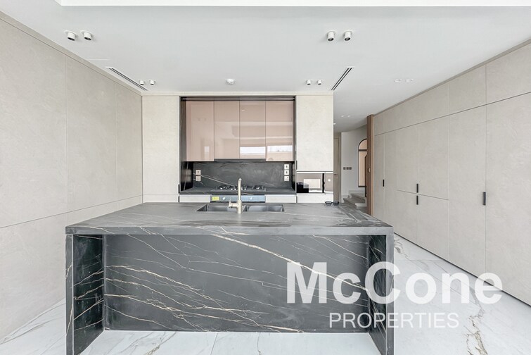 Jasmine Lane Townhouse for Sale, Jumeirah Golf Estates, Dubai