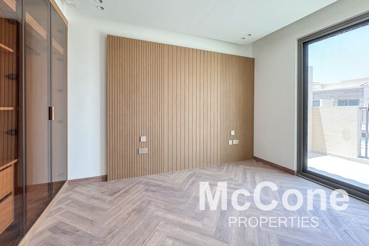 Jasmine Lane Townhouse for Sale, Jumeirah Golf Estates, Dubai