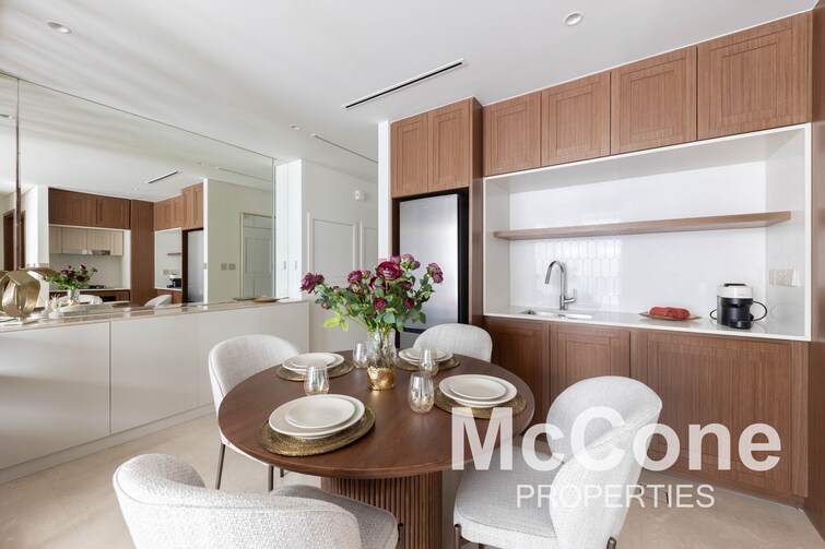 EMAAR Beachfront Apartment for Sale, Dubai Harbour, Dubai