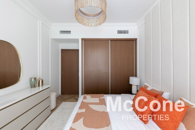 EMAAR Beachfront Apartment for Sale, Dubai Harbour, Dubai