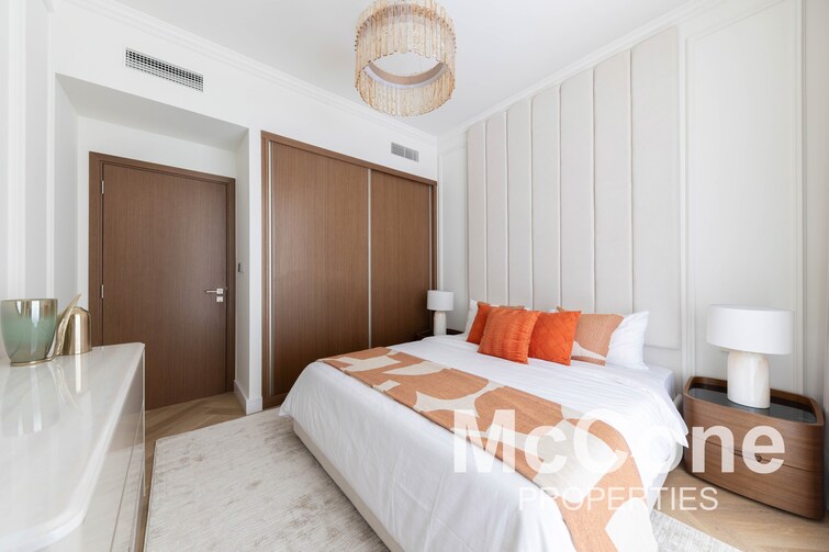 EMAAR Beachfront Apartment for Sale, Dubai Harbour, Dubai