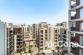Apartment For Sale in Dubai Creek Harbour