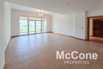 Shoreline Apartments Apartment for Sale, Palm Jumeirah, Dubai
