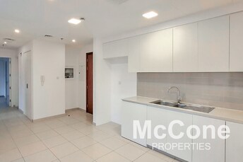 2 BR Apartment For Sale in Zahra Apartments 2A