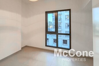 2 BR Apartment For Sale in Zahra Apartments 2A
