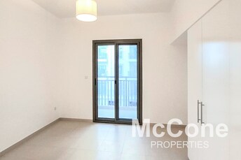 2 BR Apartment For Sale in Zahra Apartments 2A