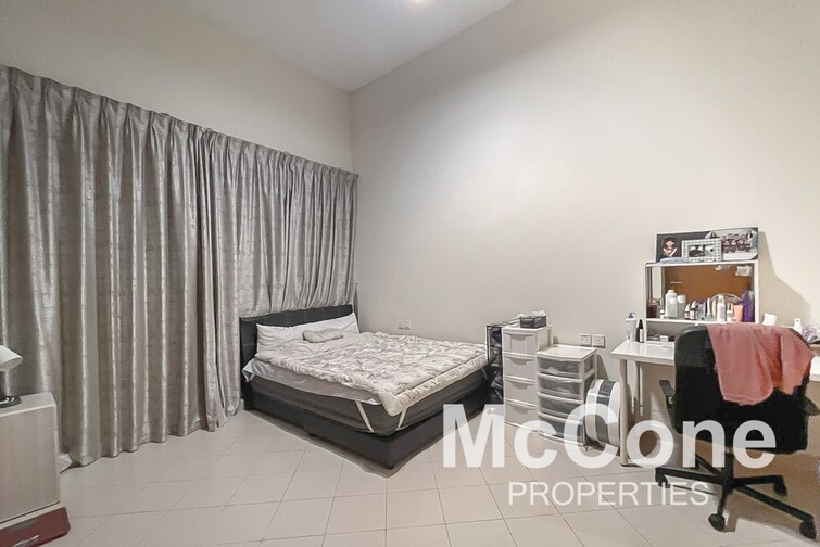 Golf Tower Apartment for Sale, The Views, Dubai