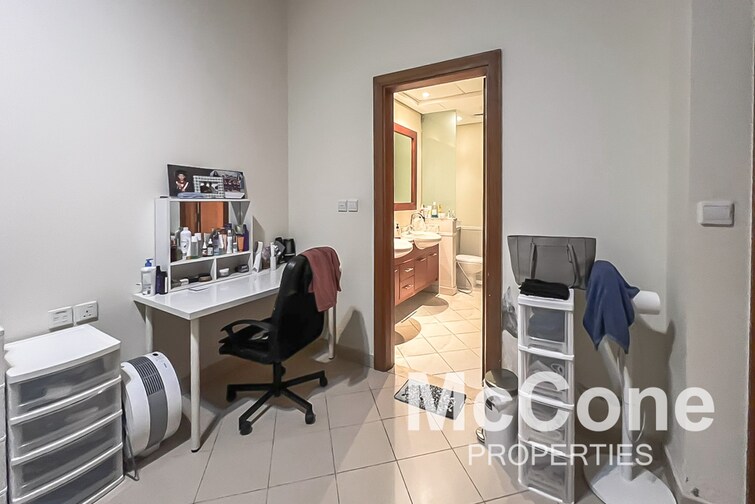 Golf Tower Apartment for Sale, The Views, Dubai